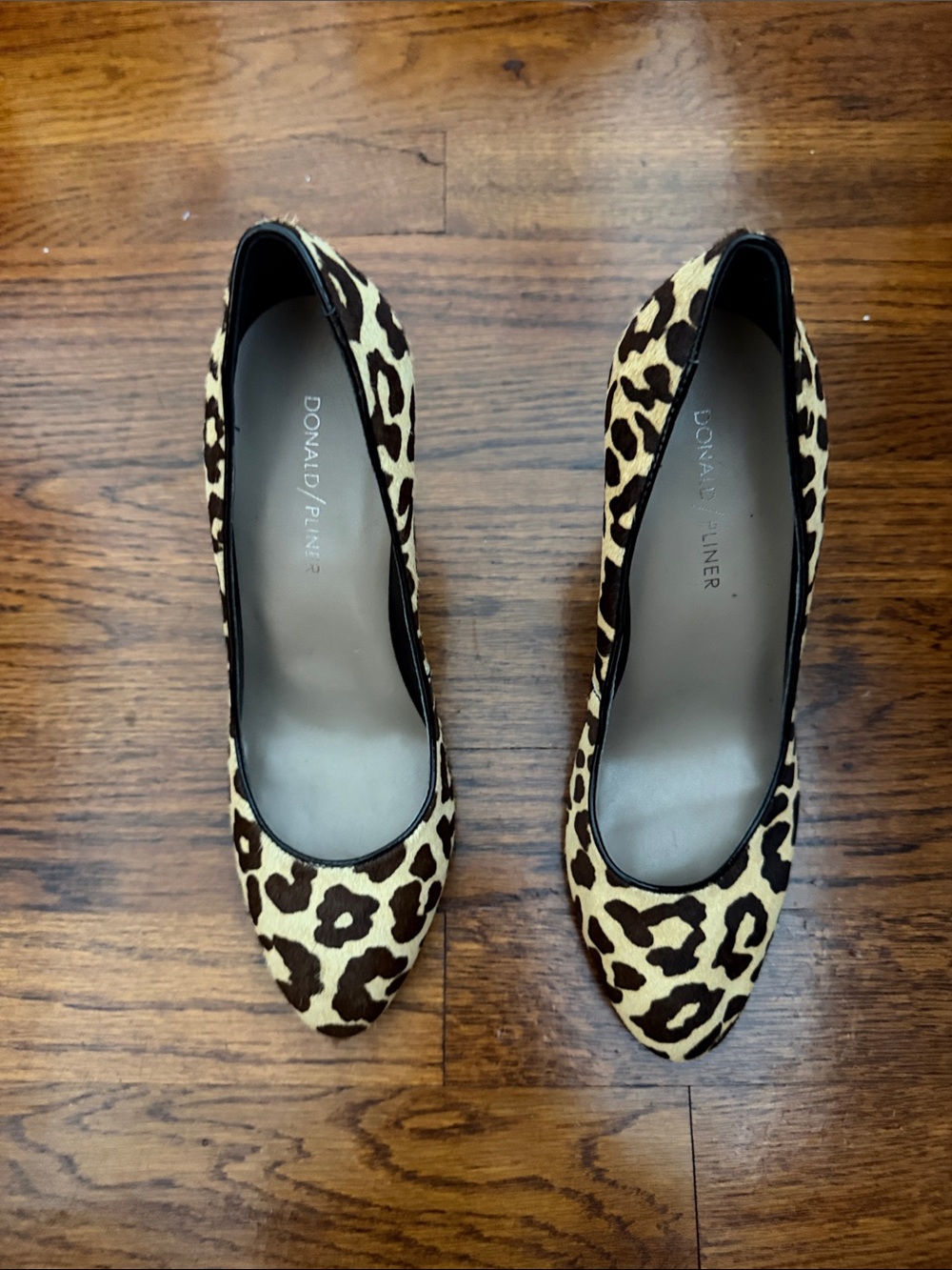 EUC CALF HAIR Donald J. Pliner Leopard-Print Pointed-Toe Pumps - Brown & Cream 7